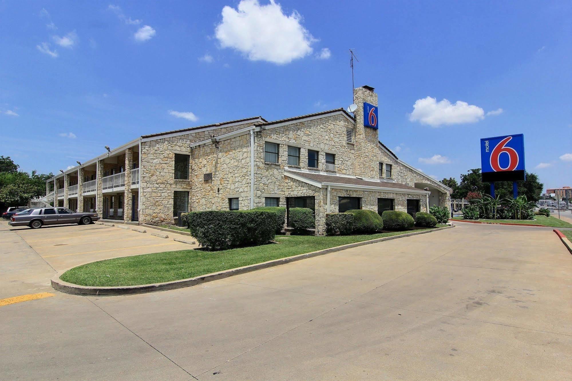 Motel 6 Austin, Tx - Central Downtown Ut Экстерьер фото